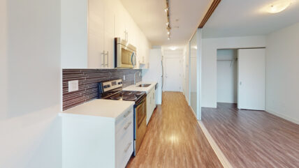 Sunrise Heights Apartments | 2215 East Hastings Street, Vancouver | 2989356