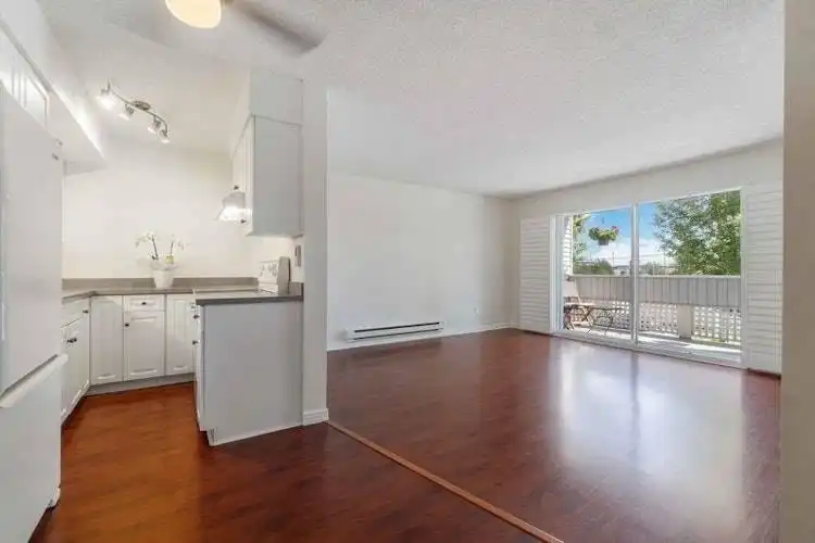 Suffolk 2055 | 2055 Suffolk Avenue, Port Coquitlam | 2989363