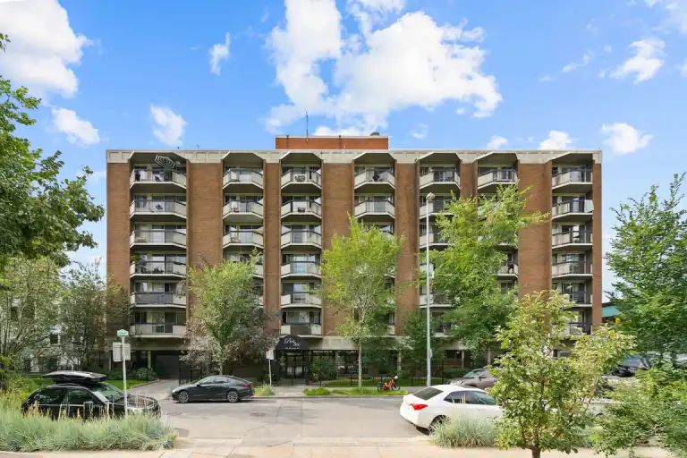 Modern 2 Bed, 2 Bath Condo | Top Floor | All Utilities Included | 701 - 339 13 Ave SW, Calgary | 3003860