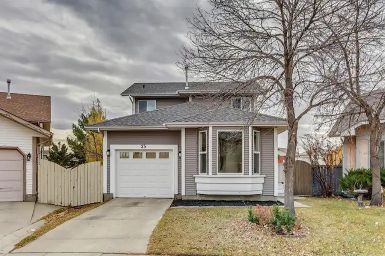 2-Storey Erin Woods Home: Renovated, Spacious & Near Amenities | Calgary | 2996610