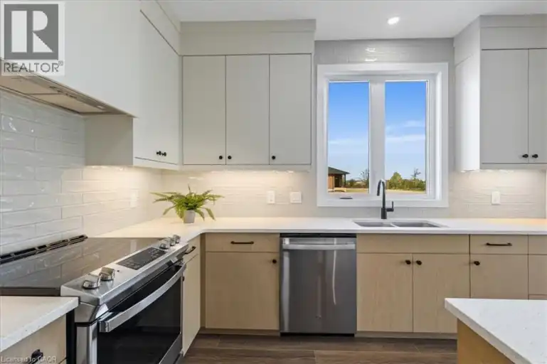 81 KENTON Street Unit# UPPER | 81 KENTON Street Unit# UPPER, Mitchell | 2989667