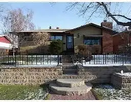 Bright Bungalow in Central Calgary | Calgary | 3032746