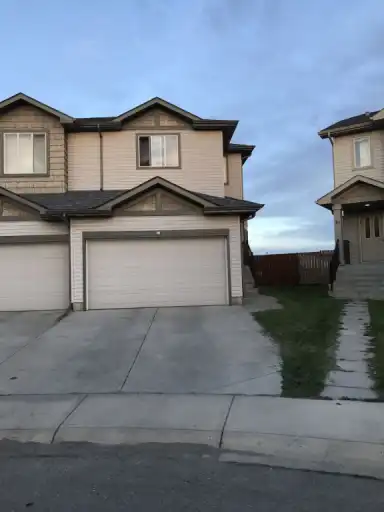 3 Bedrooms duplex with double attached garage | Calgary | 2991310