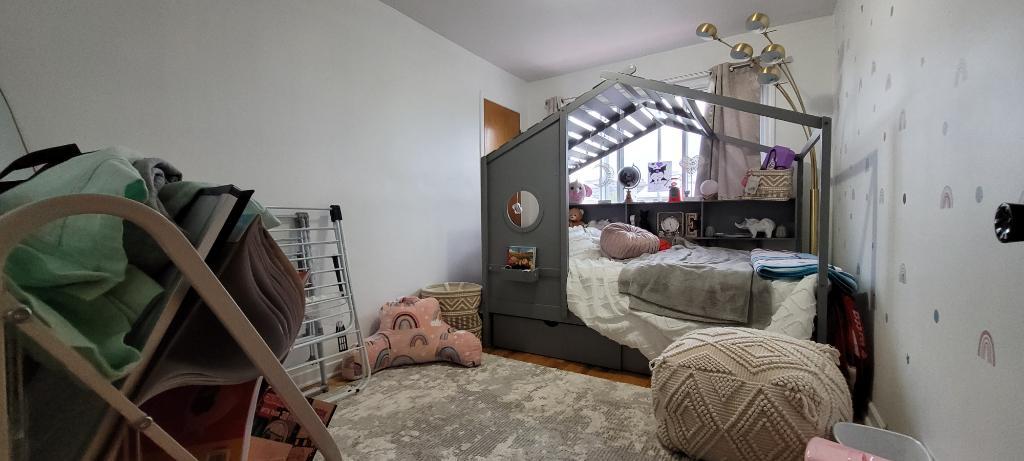 Nouveau-Rosemont 4.5 rénové 2e de Triplex entre Anjou et St.Léonard | 2991374