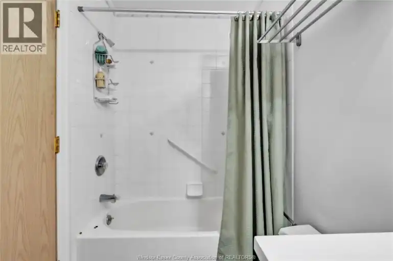 40 ADAMS LANE Unit# 210 | 40 ADAMS LANE Unit# 210, LaSalle | 2991503