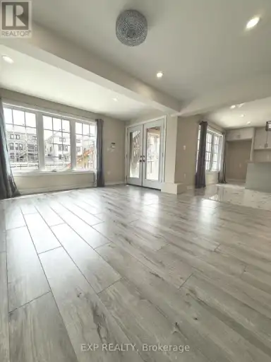 LOWER - 33 HYDRANGEA HOLLOW | LOWER - 33 HYDRANGEA HOLLOW, East Gwillimbury | 2991518