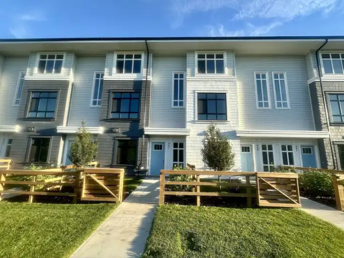 Newly Built 3 Bed 2.5 Bath Double Car Garage Townhouse - Belmont SW | Calgary | 2991625