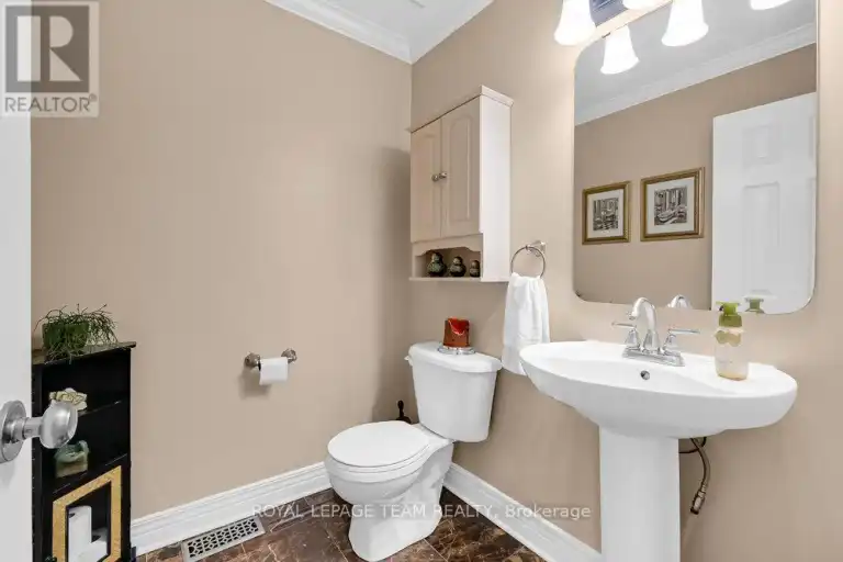 6 - 130 LANARK AVENUE | 6 - 130 LANARK AVENUE, Ottawa | 2991812