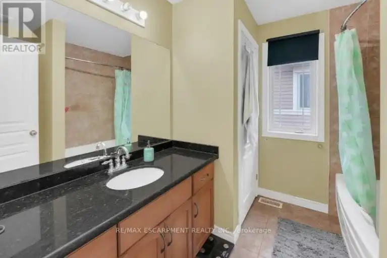 15 HEMLOCK WAY | 15 HEMLOCK WAY, Grimsby | 2991981