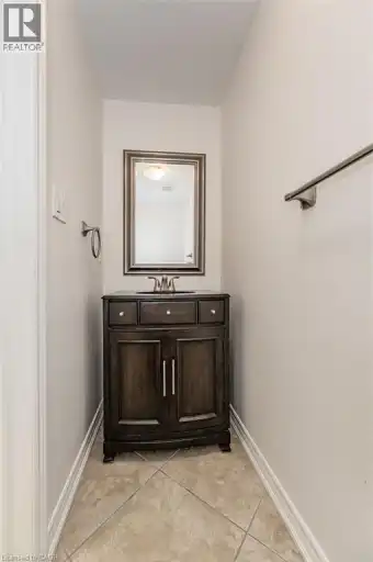 90 NELSON Street Unit# 30 | 90 NELSON Street Unit# 30, Oakville | 2992512