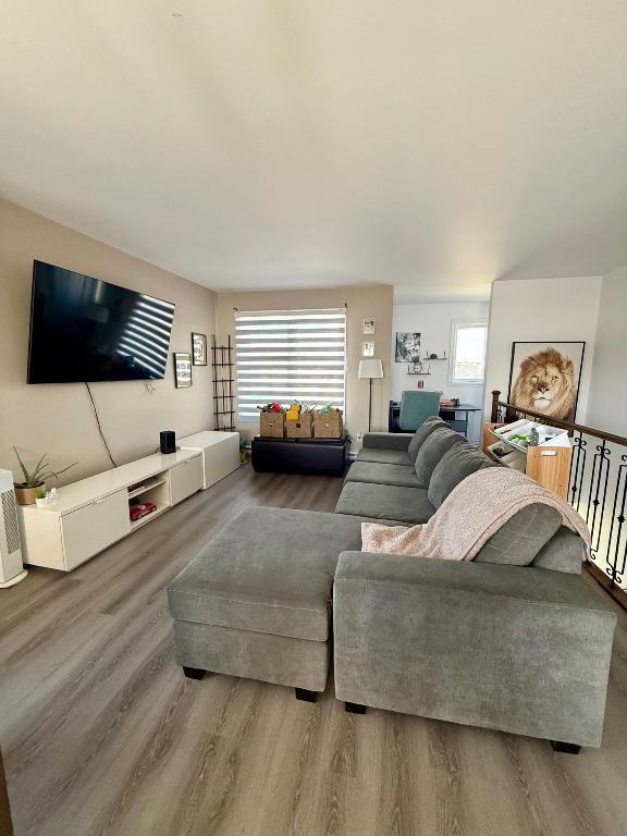 Grand 4 1/2 à louer à Les Côteaux | 2992871