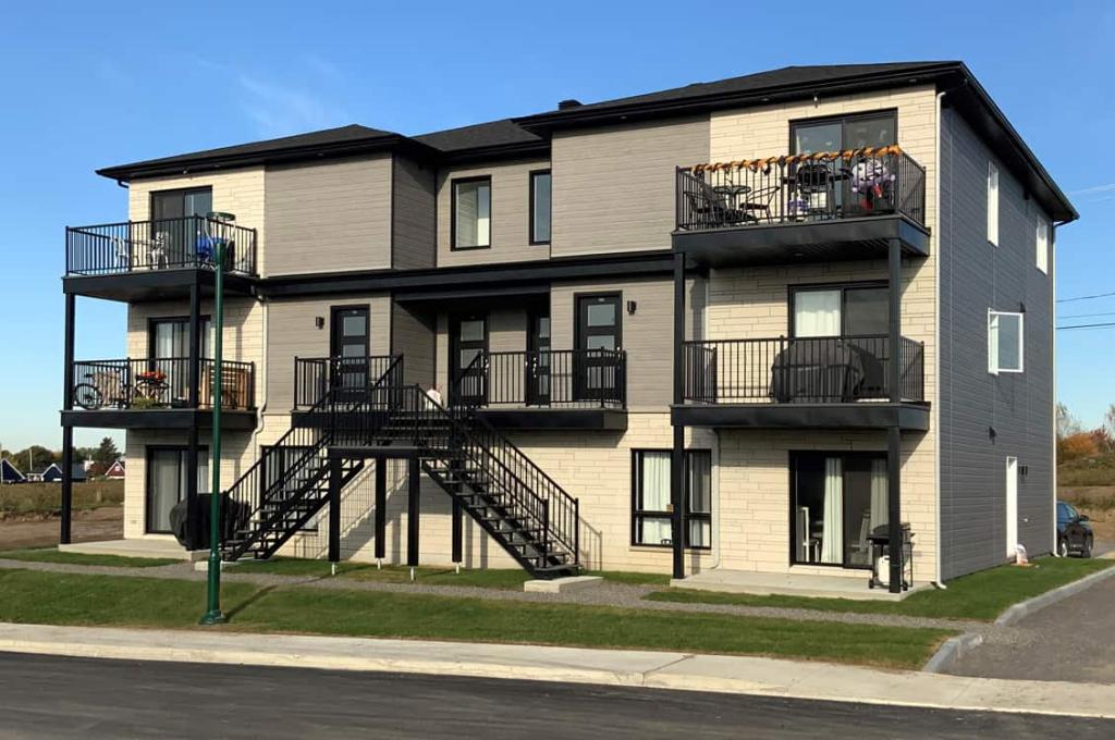 Beau 4 1/2 DONNACONA LIBRE IMMEDIATEMENT | 2992876