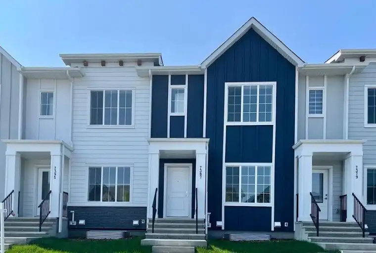 3 beds 2.5 baths Townhouse | 7387 202 Avenue Southeast, Calgary | 3014026