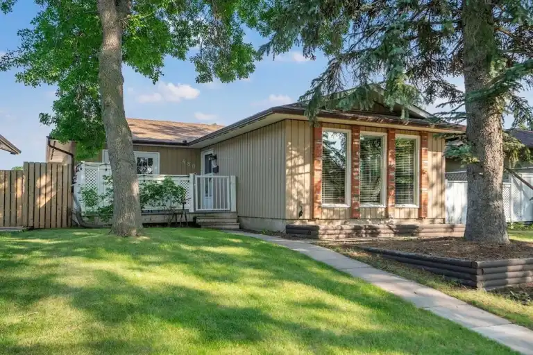 3-bedroom bungalow in private lake community of Midnapore! | 480 Midridge Drive Southeast, Calgary | 2995102
