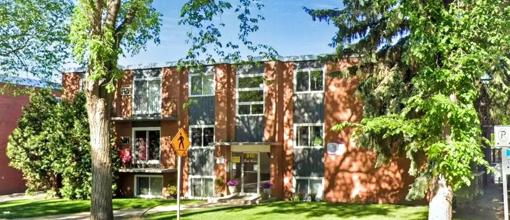 Birch Manor - 310 Clarence Avenue South | 310 Clarence Avenue, Saskatoon | 2993245
