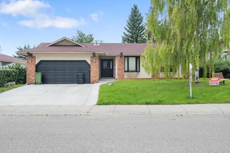 Modern 2-Bed + Den Legal Basement Suite in Canyon Meadows | Calgary | 3001963