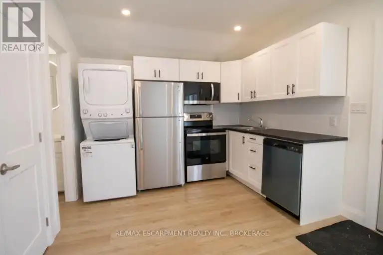UNIT 2 - 362 GATFIELD AVENUE | UNIT 2 - 362 GATFIELD AVENUE, Welland | 2993657