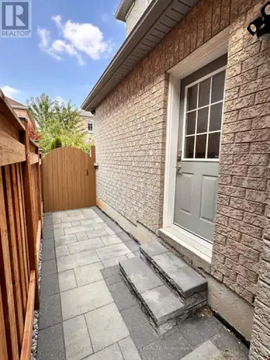 70 ROSSI DRIVE | 70 ROSSI DRIVE, Vaughan | 2994054
