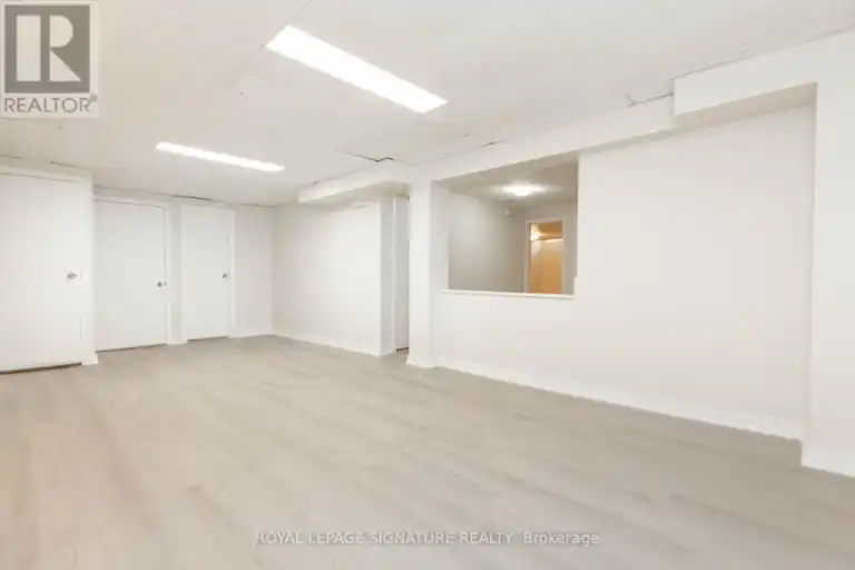 BSMT - 30 LARRATT LANE | BSMT - 30 LARRATT LANE, Richmond Hill | 2994384