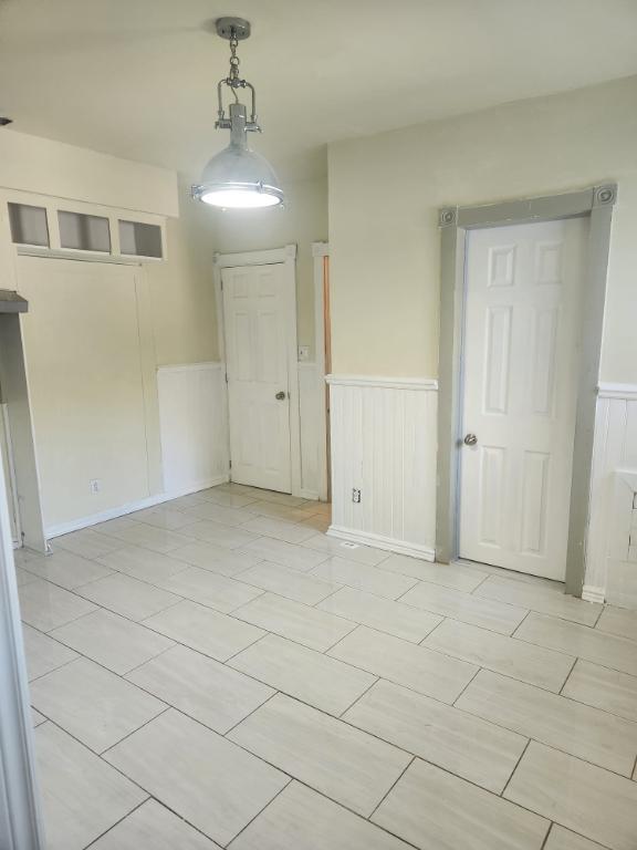 5 1/2 LAVAL, PONT VIAU | 2994843