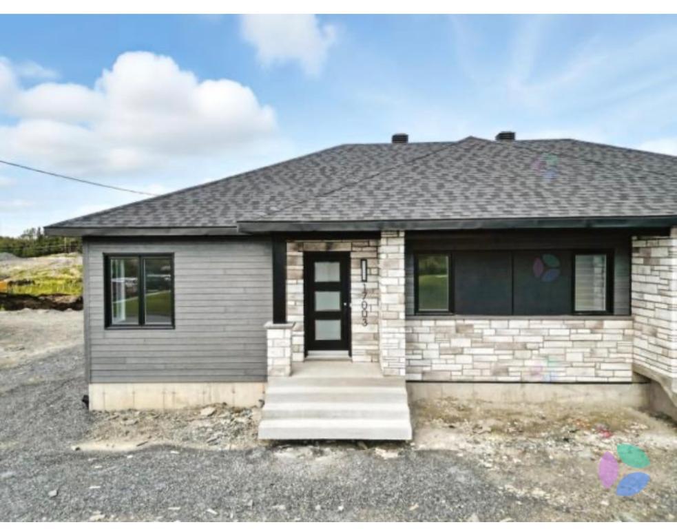 Jumelé neuf à louer à St-Georges | 2994845