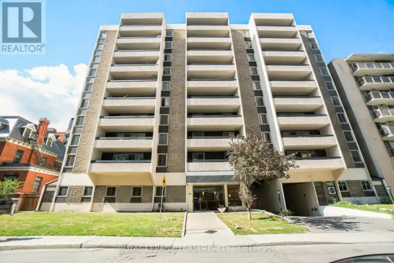 701 - 141 SOMERSET STREET W | 701 - 141 SOMERSET STREET W, Ottawa | 2995312