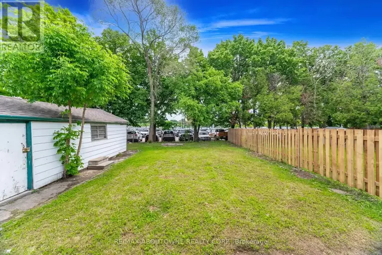 128 CROSS AVENUE | 128 CROSS AVENUE, Oakville | 2995454