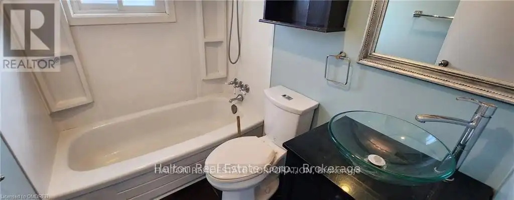 1109 HIGHLAND STREET | 1109 HIGHLAND STREET, Burlington | 2995460
