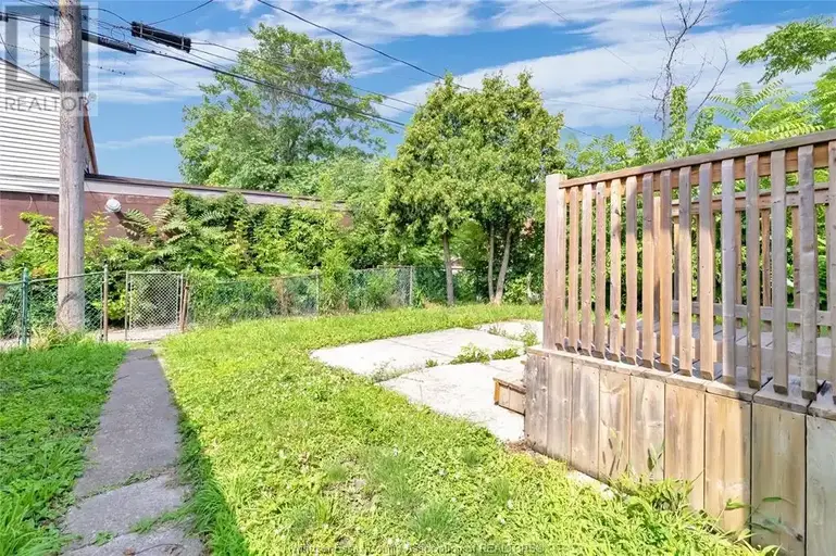 953 HENRY FORD Unit# BACK | 953 HENRY FORD Unit# BACK, Windsor | 2996404