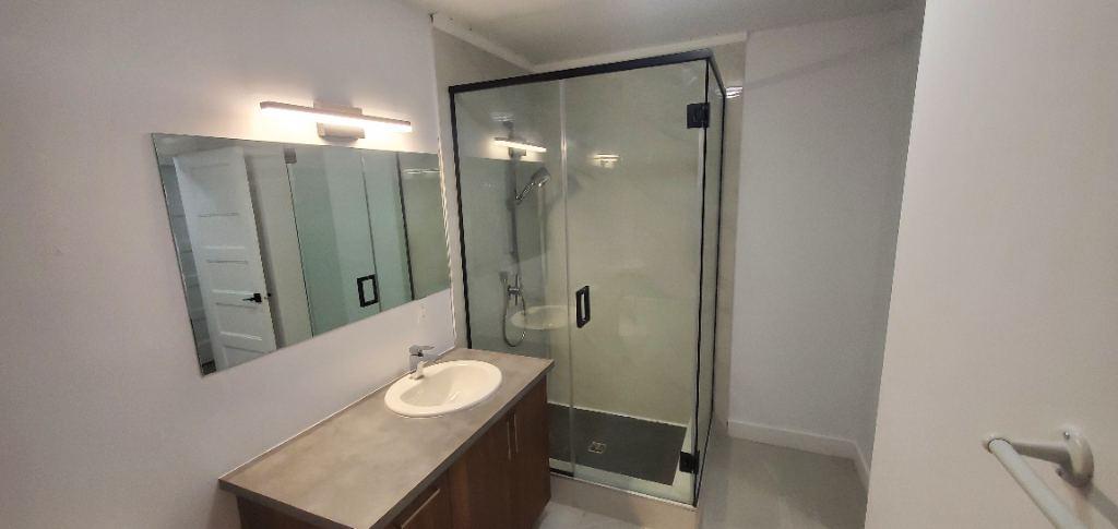 logement 5 1/2 | 2996500