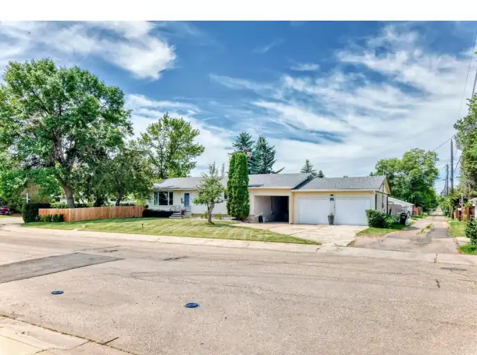 3-Bedroom Legal Basement in Lynnwood | 8510 150 Street Northwest, Edmonton | 2996632