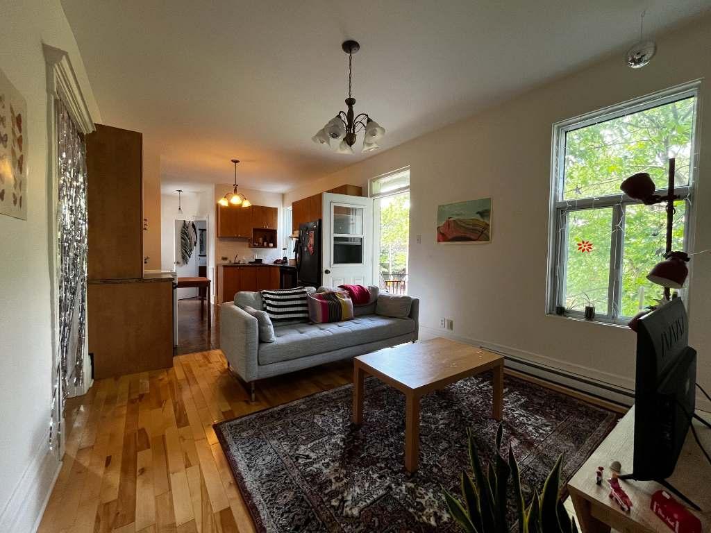 6 1/2 rénové au 2e de triplex- 3 balcons-22 SEPTEMBRE | 2996692