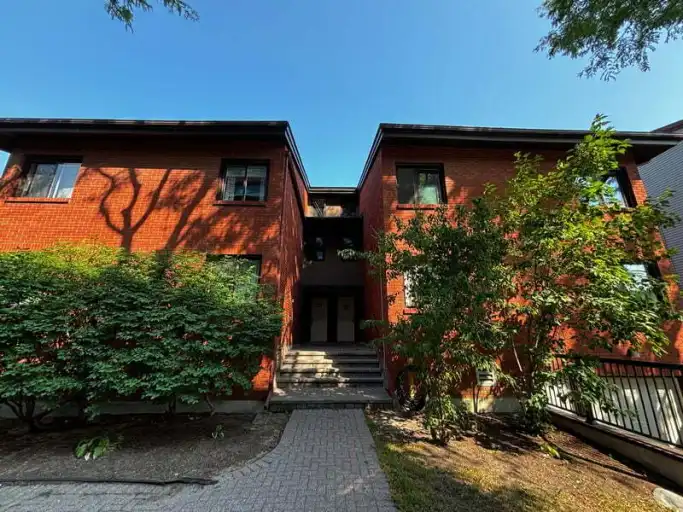 37 Robinson Ave Unit F | 37 Robinson Ave, Ottawa | 2997033
