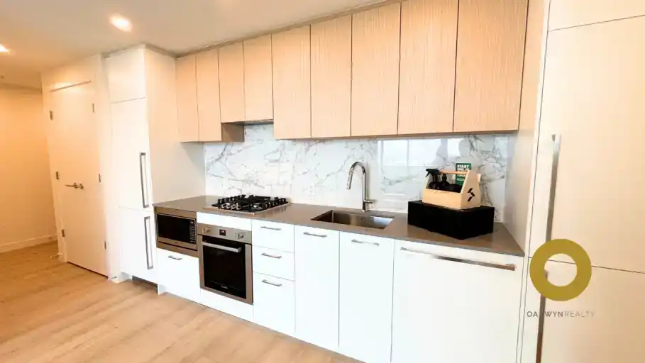 Brand New 1 Bed 1 Bath with Stunning City View in Metrotown! | 6468 Willingdon Avenue, Burnaby | 3000345
