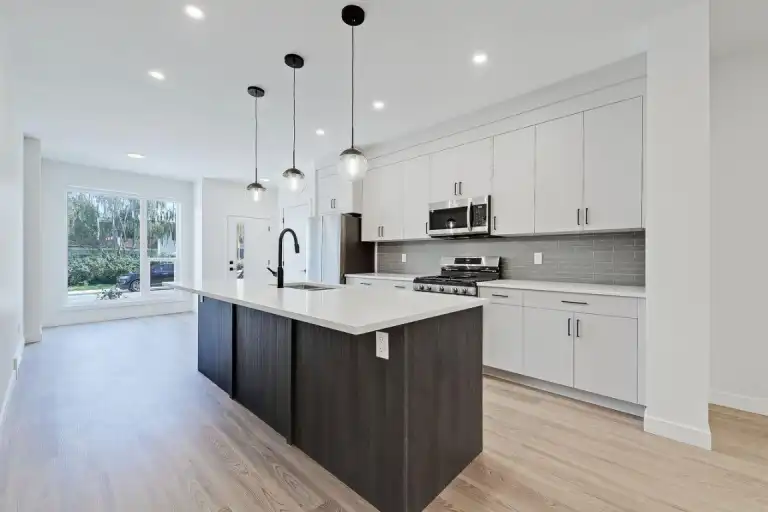 Altadore II | 1719 38 Avenue Southwest, Calgary | 3020357