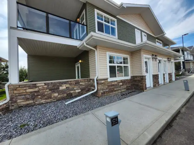 Beautiful Single Unit Apartment in Blackfalds | 5300 Vista Trail, Blackfalds | 3020367