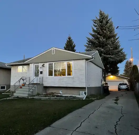 2 Bedroom Main Floor Apartment | 9151 155 Street NW, Edmonton | 2998288
