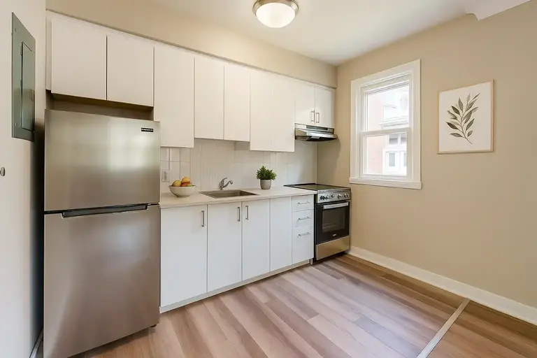 362 McArthur & 388-390 Irwin Miller | 362 McArthur, Ottawa | 2998485