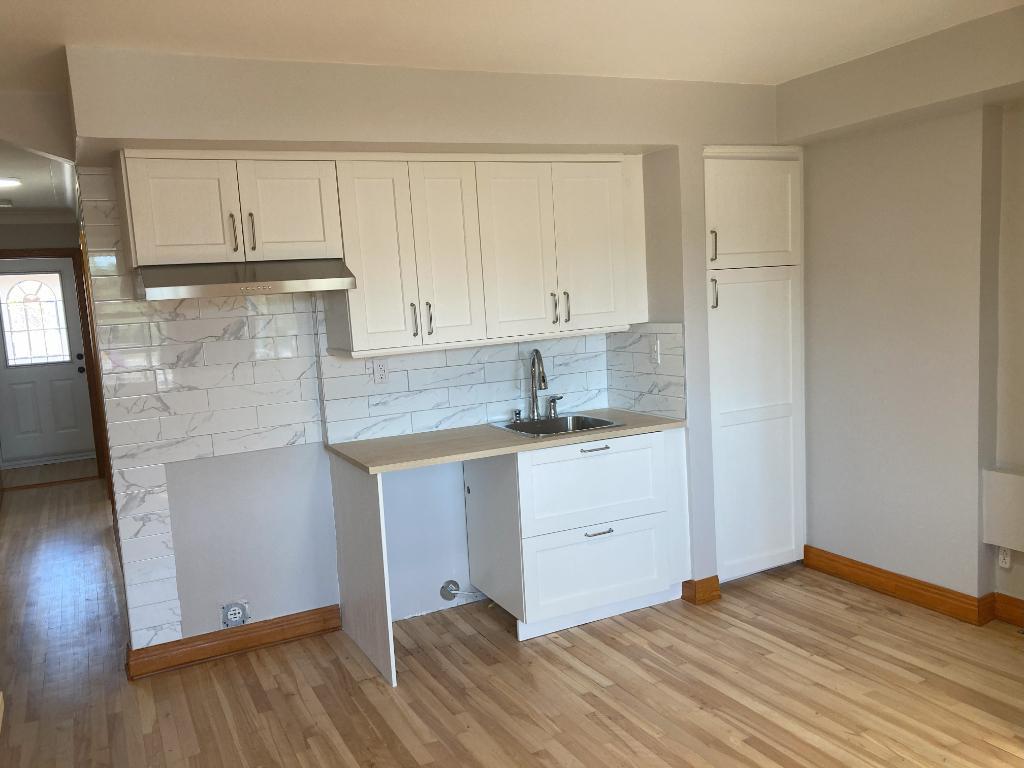 Logement Ahuntsic complètement rénové en 2025 | 2998682