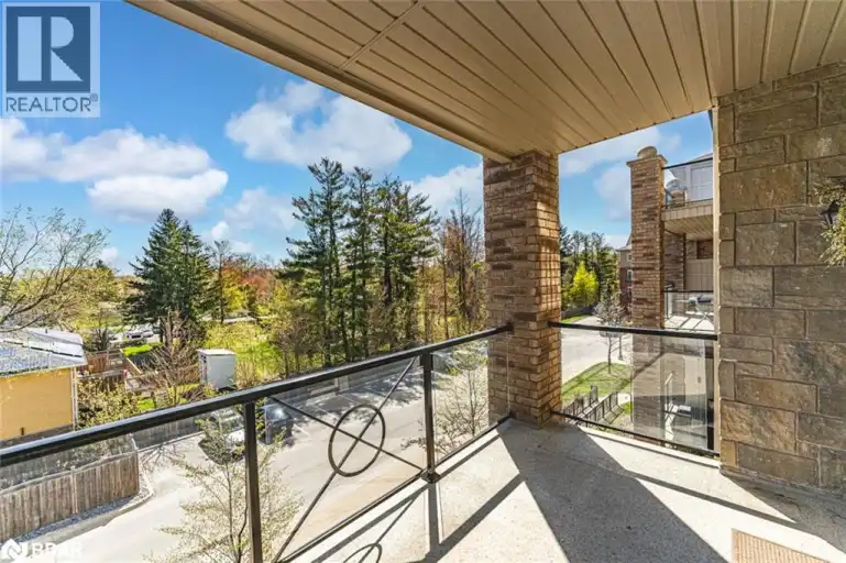45 FERNDALE Drive S Unit# 305 | 45 FERNDALE Drive S Unit# 305, Barrie | 2999065