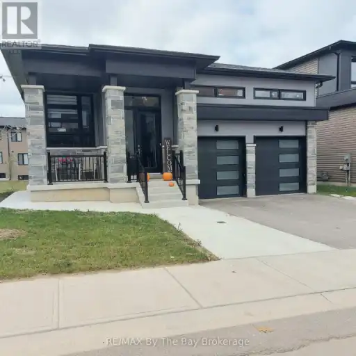 UPPER - 92 BERKELY STREET | UPPER - 92 BERKELY STREET, Wasaga Beach | 3021556