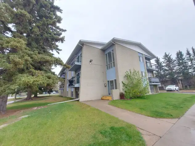 Beautiful One Bedroom Unit! | 5011 39 Street, Red Deer | 3000417
