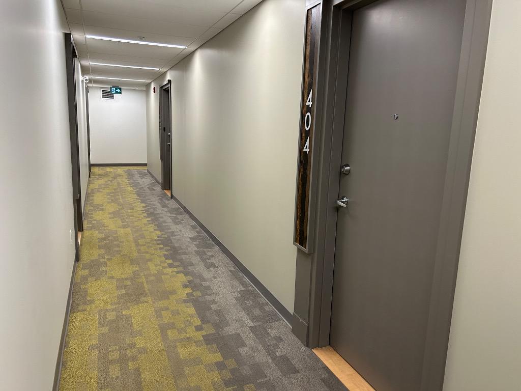 Condo moderne et central à louer à 5 min du Parlement | 3000522