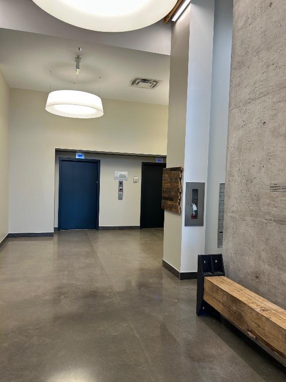Condo moderne et central à louer à 5 min du Parlement | 3000522