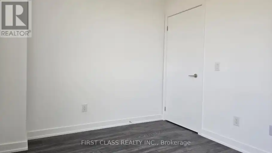 211 - 8888 YONGE STREET | 211 - 8888 YONGE STREET, Richmond Hill | 3000562