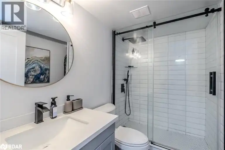 75 ELLEN Street Unit# 1406 | 75 ELLEN Street Unit# 1406, Barrie | 3000911