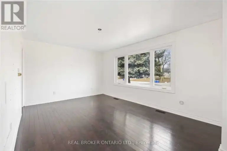 MAIN - 49 HURRICANE AVENUE | MAIN - 49 HURRICANE AVENUE, Vaughan | 3023445