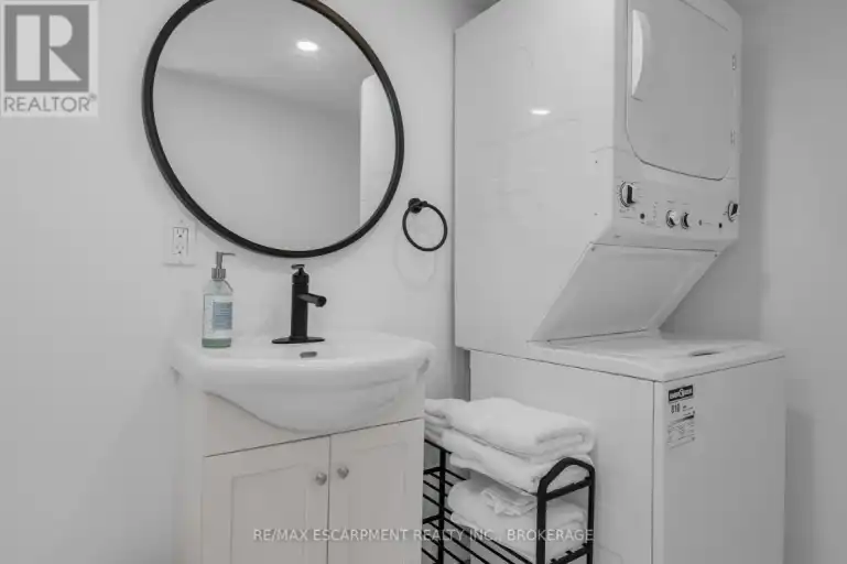 2 - 16 GOLDEN BOULEVARD E | 2 - 16 GOLDEN BOULEVARD E, Welland | 3028632