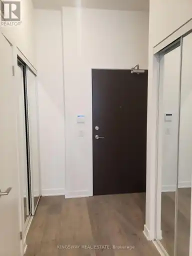 203 - 38 HONEYCRISP CRESCENT | 203 - 38 HONEYCRISP CRESCENT, Vaughan | 3001336