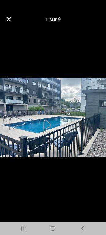Logement condo à Louer | 3001690